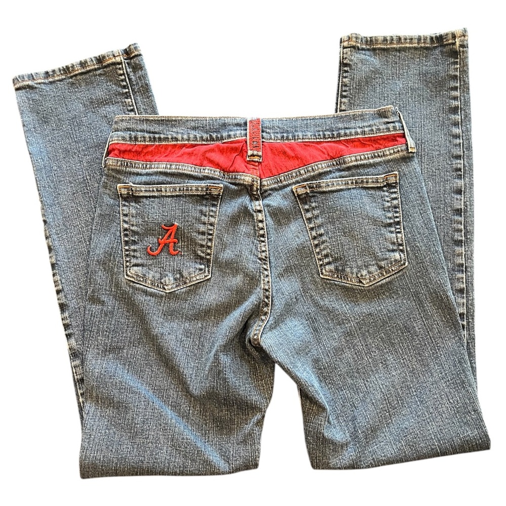 Women's Straight Leg Denim Jeans - Picture 3 of 11